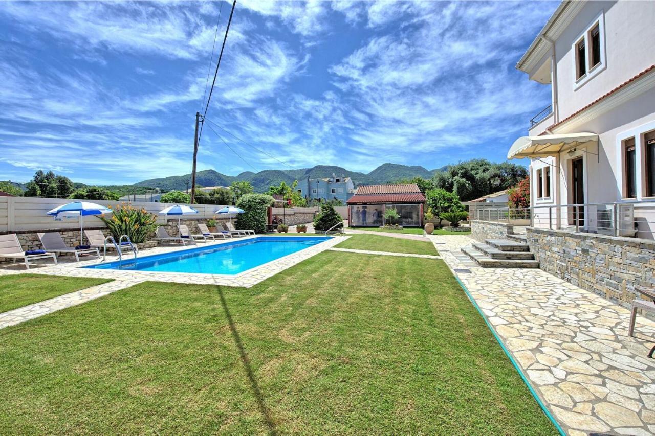 Acharavi Beach Villa By Posarellivillas 外观 照片